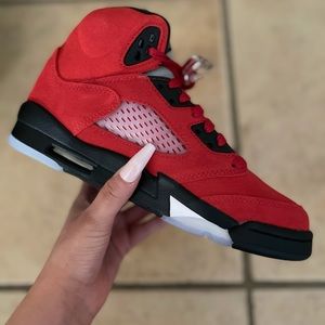 Air Jordan 5 Retro Raging Bulls Size 4.5Y